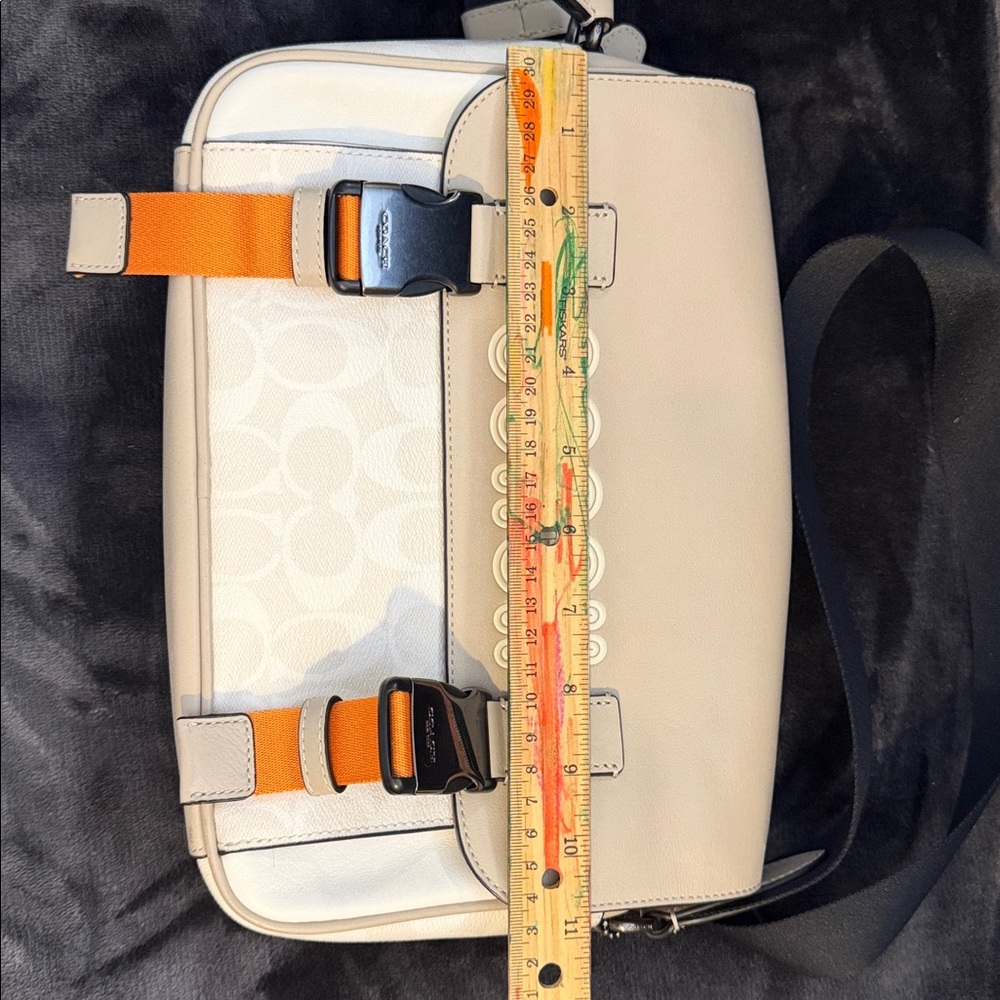 Coach Cream & Orange Logo Messenger Bag - Picture 6 of 8
